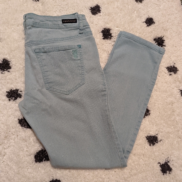 Jessica Simpson Jeans - Picture 4 of 10